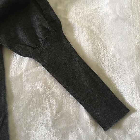 NWOT - H by Halston cold shoulder sweater - Picture 4 of 6